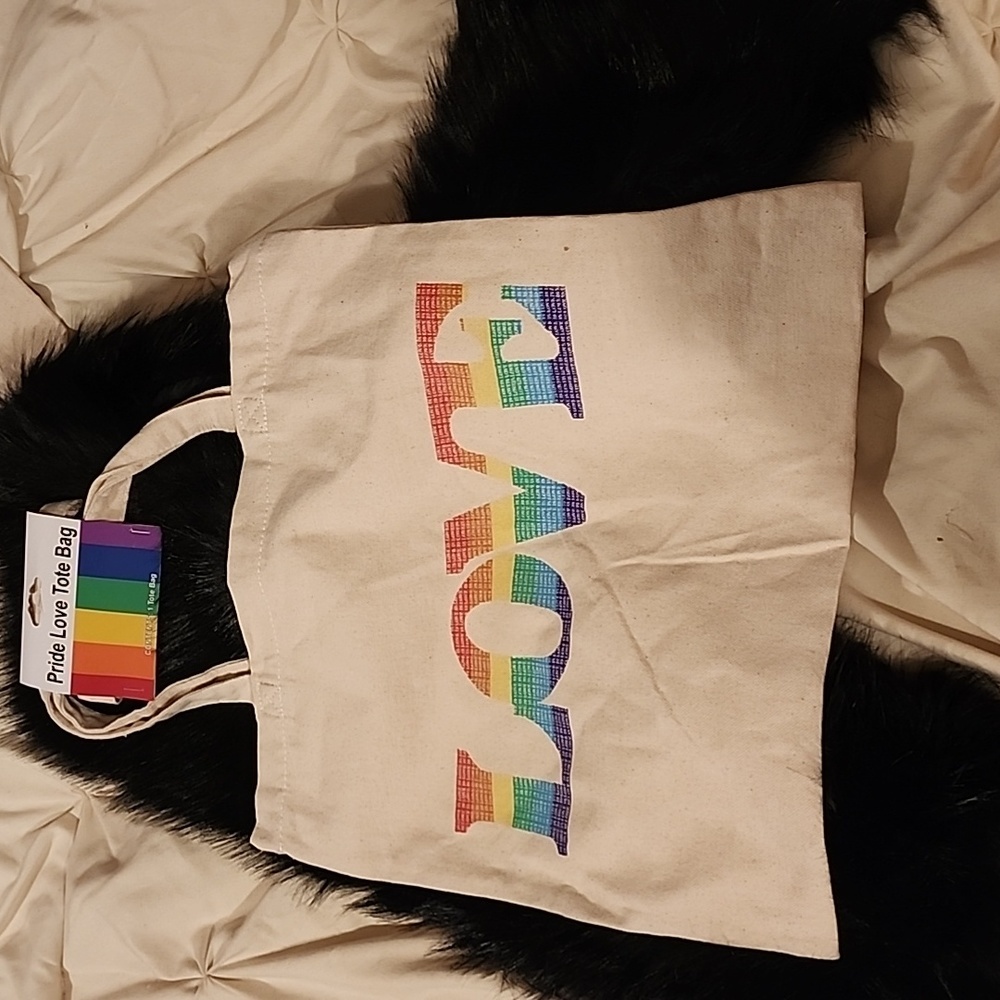 Pride tote " LOVE"🌈🌈